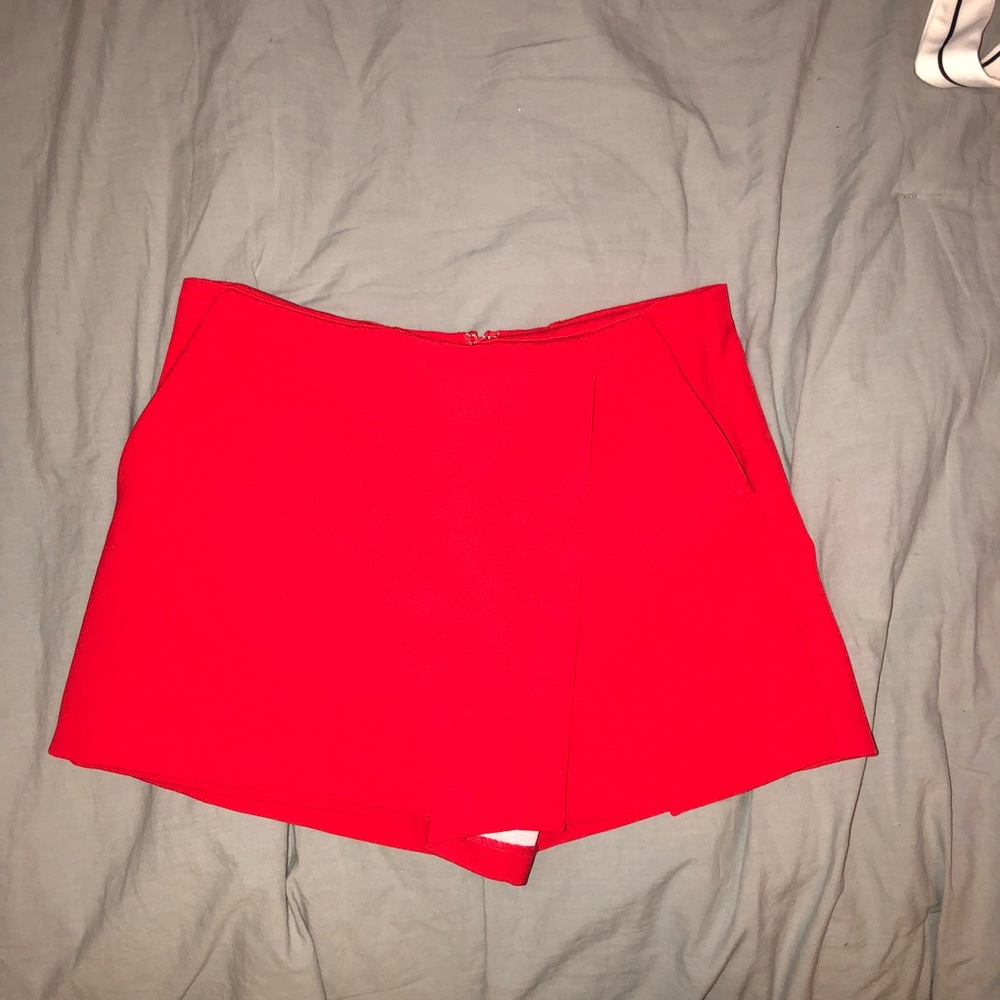 red skort